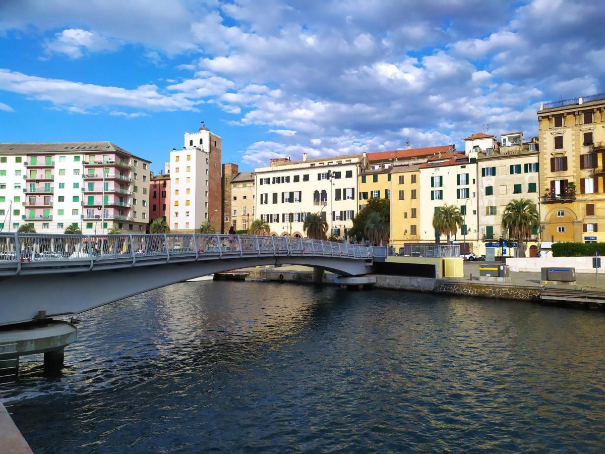 A Casa Di Chicca Apartment Savona Bagian luar foto