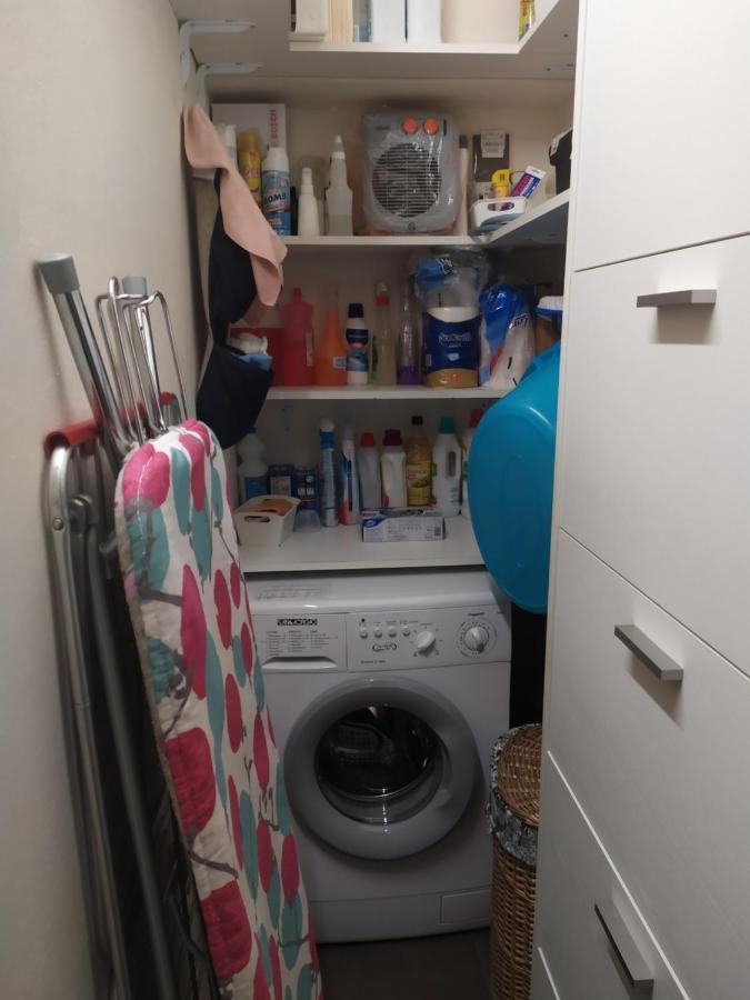A Casa Di Chicca Apartment Savona Bagian luar foto